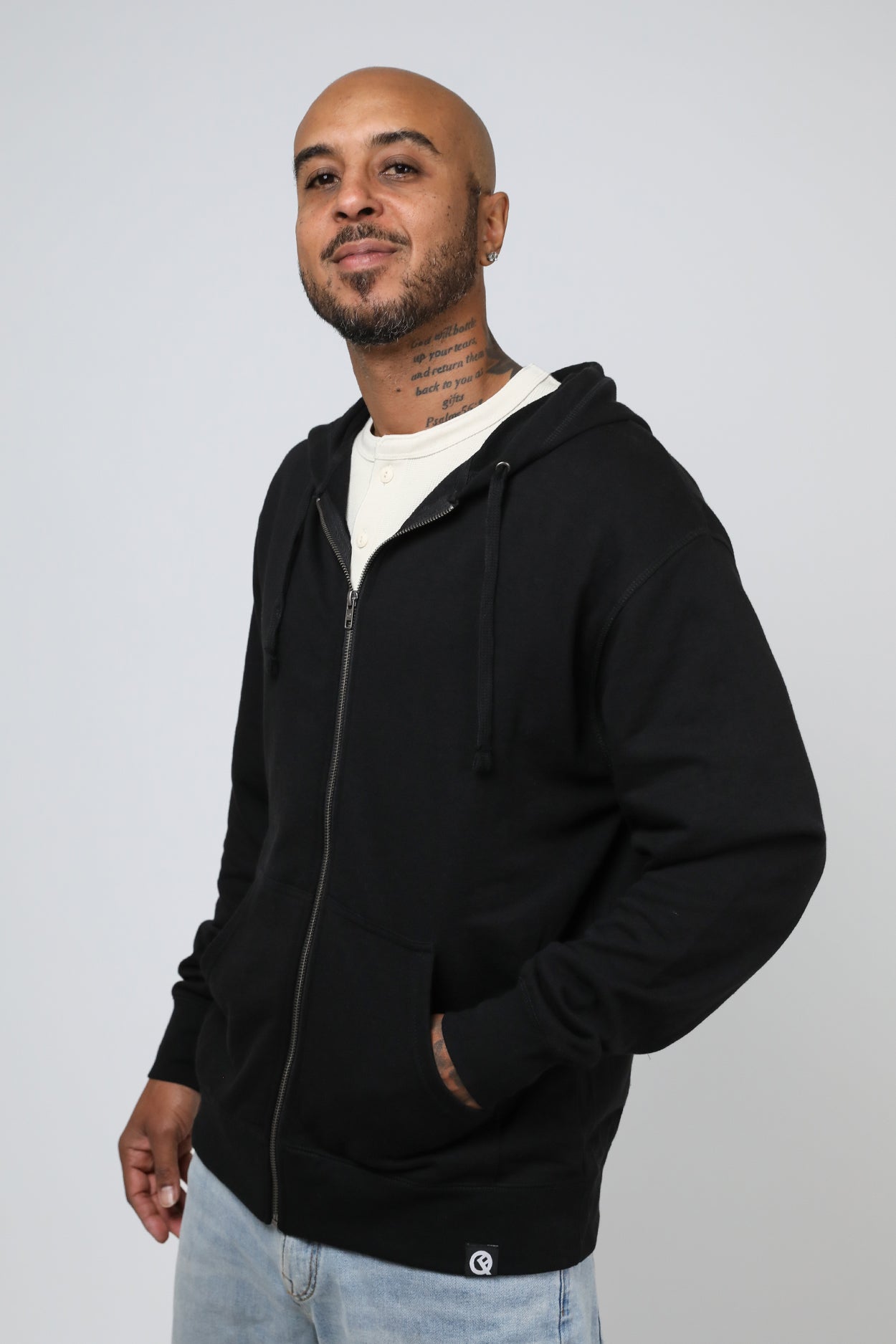 Hero Hoodie Classic (Black)
