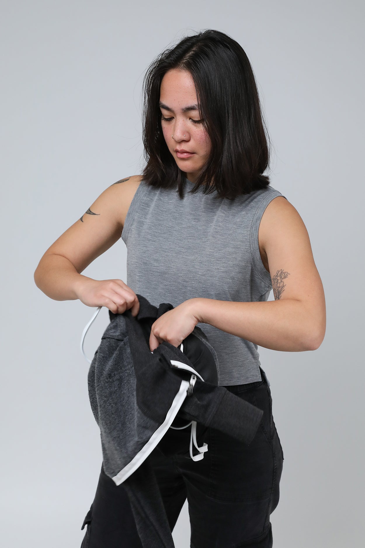 Hero Hoodie Lite (Charcoal)