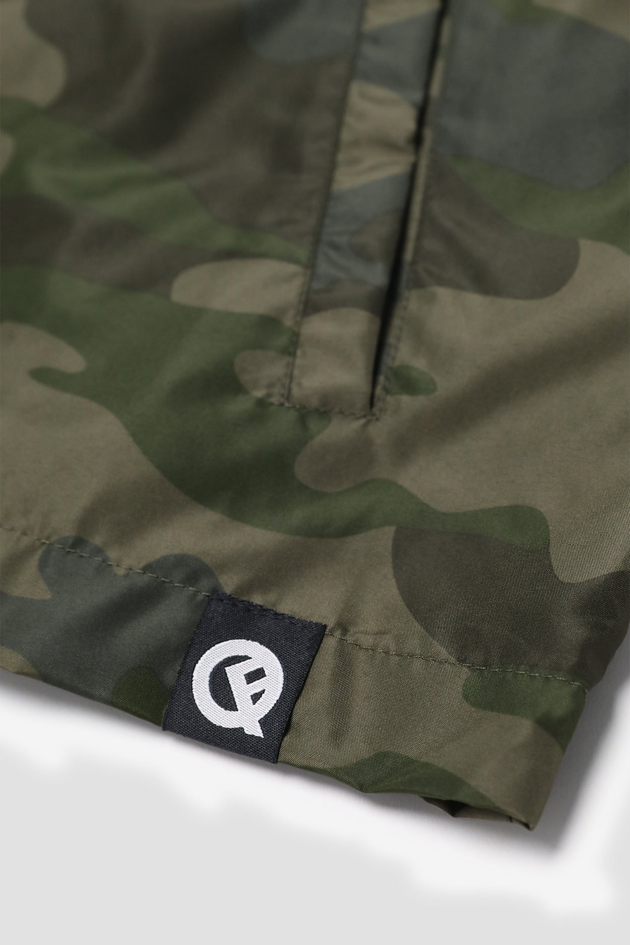 Dryflip Windbreaker (Black/Camo)